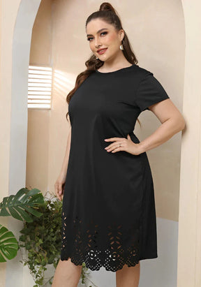 Vestido Plus Size Soltinho Monocromático